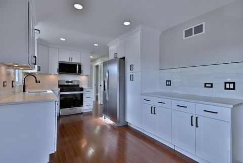 Tiny photo for 5435 N Mobile Avenue, Chicago, IL 60630 (MLS # 12607488)