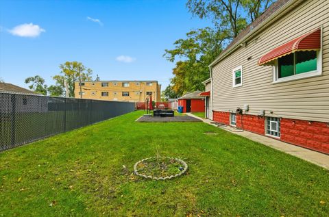 Tiny photo for 12412 S Lincoln Street, Calumet Park, IL 60827 (MLS # 12506358)