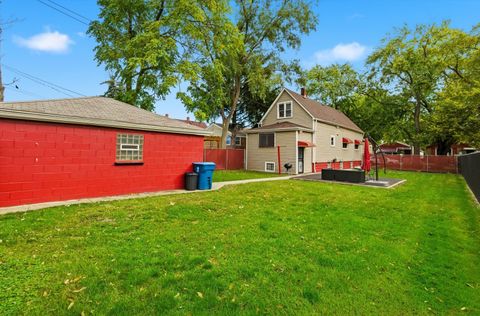 Tiny photo for 12412 S Lincoln Street, Calumet Park, IL 60827 (MLS # 12506358)