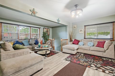 Tiny photo for 12412 S Lincoln Street, Calumet Park, IL 60827 (MLS # 12506358)