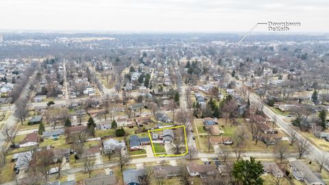 Tiny photo for 925 Haish Boulevard, DeKalb, IL 60115 (MLS # 12548925)
