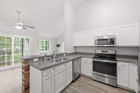 Tiny photo for 125 Silverstone Drive #125, Carpentersville, IL 60110 (MLS # 12742797)