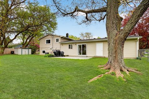 Tiny photo for 18320 W Linda Lane, Gurnee, IL 60031 (MLS # 12634491)