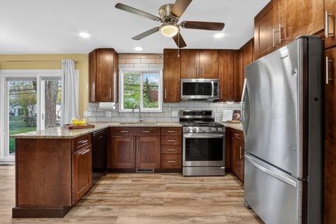 Tiny photo for 18320 W Linda Lane, Gurnee, IL 60031 (MLS # 12634491)