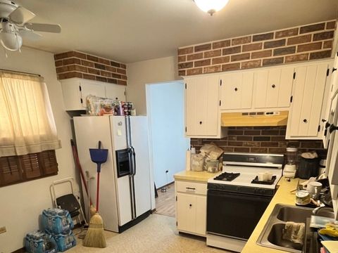 Tiny photo for 14238 S Manistee Avenue, Burnham, IL 60633 (MLS # 12629671)