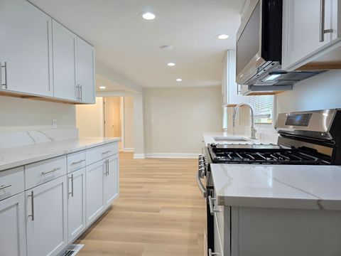 Tiny photo for 2524 GRAY Court, Waukegan, IL 60085 (MLS # 12433734)