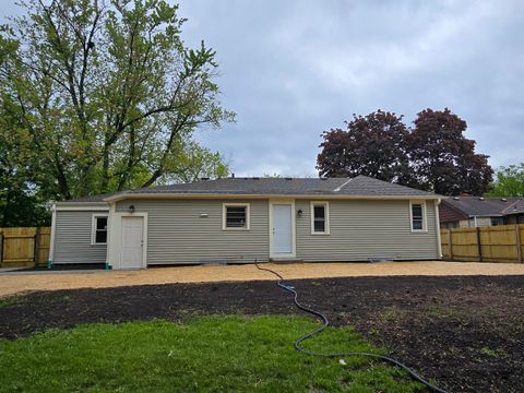 Tiny photo for 2524 GRAY Court, Waukegan, IL 60085 (MLS # 12433734)