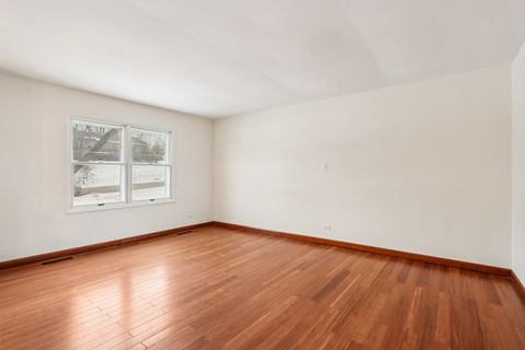 Tiny photo for 413 Plum Street, Lake In The Hills, IL 60156 (MLS # 12538199)