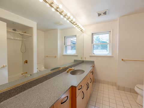 Tiny photo for 328 Walnut Lane, Oak Brook, IL 60523 (MLS # 12491324)