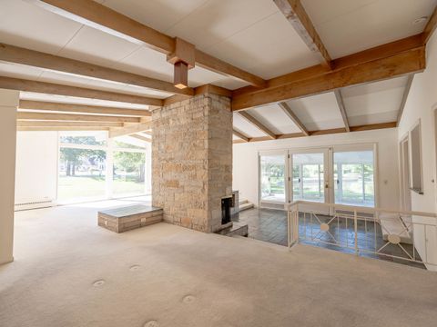 Tiny photo for 328 Walnut Lane, Oak Brook, IL 60523 (MLS # 12491324)