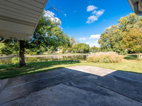 Tiny photo for 328 Walnut Lane, Oak Brook, IL 60523 (MLS # 12491324)