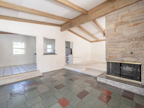 Tiny photo for 328 Walnut Lane, Oak Brook, IL 60523 (MLS # 12491324)