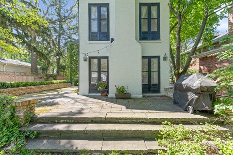 Tiny photo for 325 Lincolnwood Road, Highland Park, IL 60035 (MLS # 12496472)