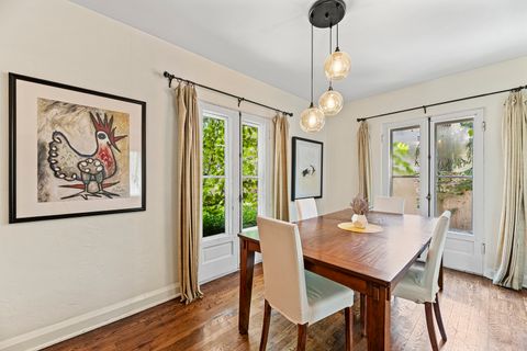 Tiny photo for 325 Lincolnwood Road, Highland Park, IL 60035 (MLS # 12496472)