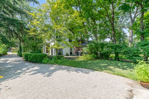Tiny photo for 325 Lincolnwood Road, Highland Park, IL 60035 (MLS # 12496472)