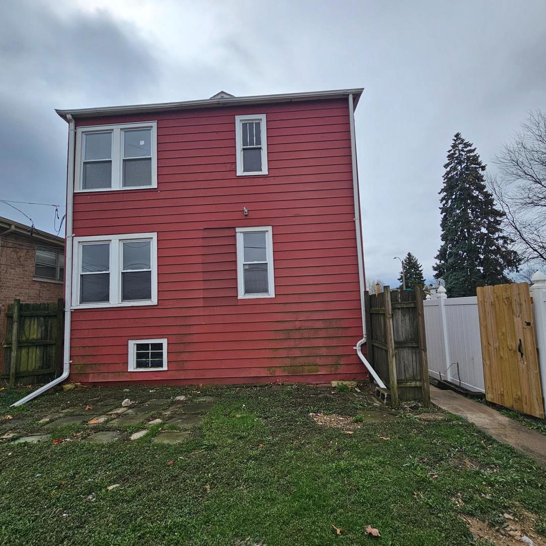 2626 W 96th Place