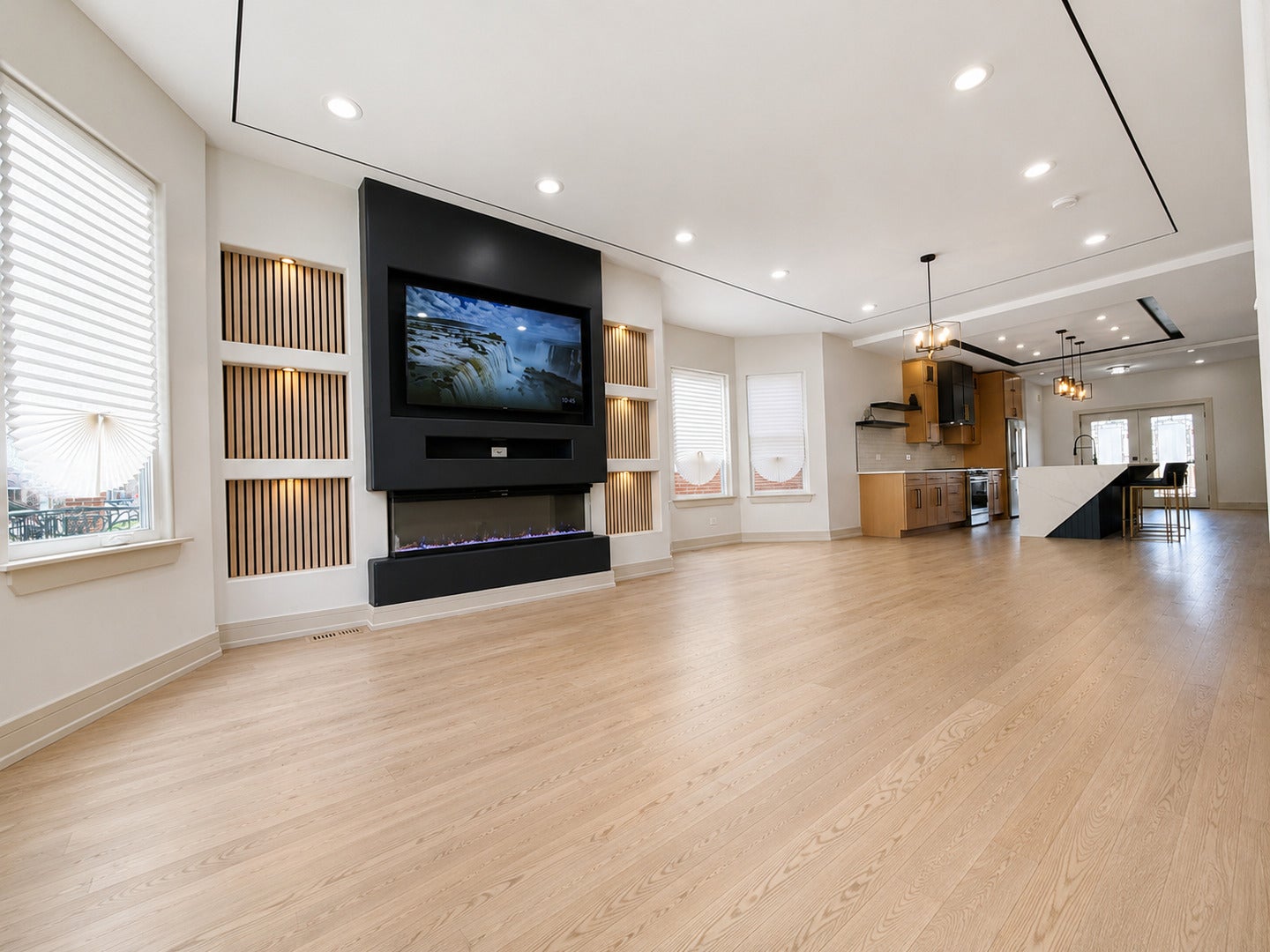 2222 Highland Avenue