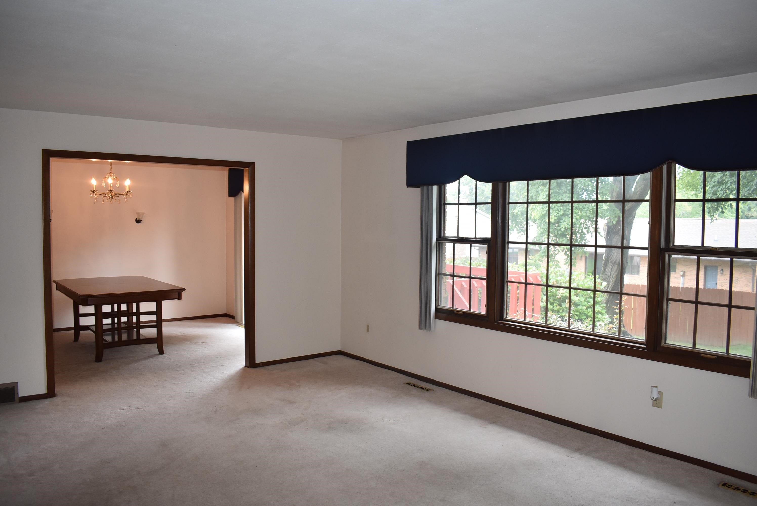 3025 Lantern Lane