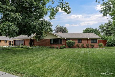Photo of 121 W 3rd Street, Sandwich, IL 60548 (MLS # 12431151)