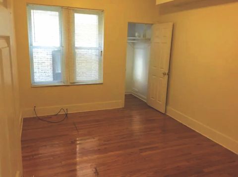 Tiny photo for 6926 S Paxton Avenue #1S, Chicago, IL 60649 (MLS # 12543017)