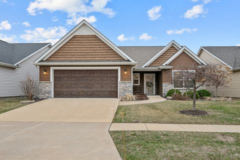 Photo of 4709 Pheasant Creek Avenue, Davenport, IA 52807 (MLS # 12602399)