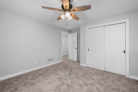 Tiny photo for 4709 Pheasant Creek Avenue, Davenport, IA 52807 (MLS # 12602399)