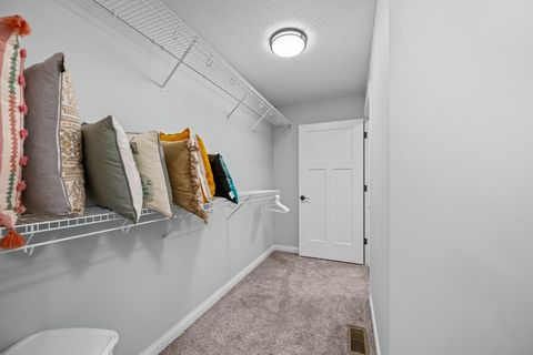 Tiny photo for 4709 Pheasant Creek Avenue, Davenport, IA 52807 (MLS # 12602399)