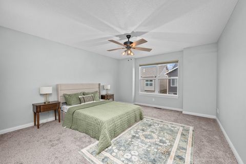 Tiny photo for 4709 Pheasant Creek Avenue, Davenport, IA 52807 (MLS # 12602399)