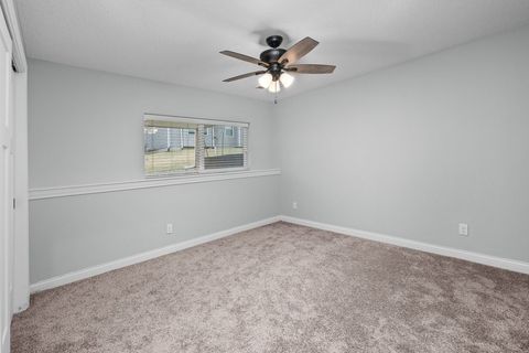 Tiny photo for 4709 Pheasant Creek Avenue, Davenport, IA 52807 (MLS # 12602399)