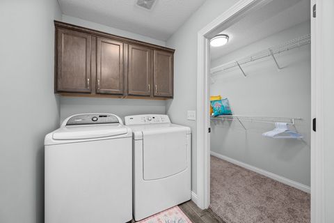 Tiny photo for 4709 Pheasant Creek Avenue, Davenport, IA 52807 (MLS # 12602399)