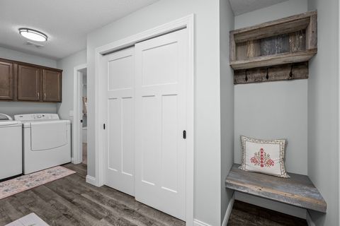 Tiny photo for 4709 Pheasant Creek Avenue, Davenport, IA 52807 (MLS # 12602399)