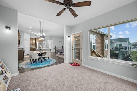 Tiny photo for 4709 Pheasant Creek Avenue, Davenport, IA 52807 (MLS # 12602399)