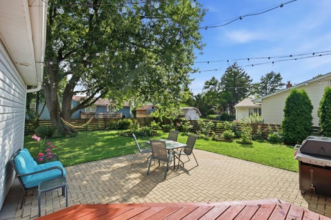 Tiny photo for 17 Whitehall Court, Buffalo Grove, IL 60089 (MLS # 12726626)