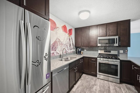 Tiny photo for 17 Whitehall Court, Buffalo Grove, IL 60089 (MLS # 12726626)