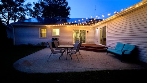 Tiny photo for 17 Whitehall Court, Buffalo Grove, IL 60089 (MLS # 12726626)