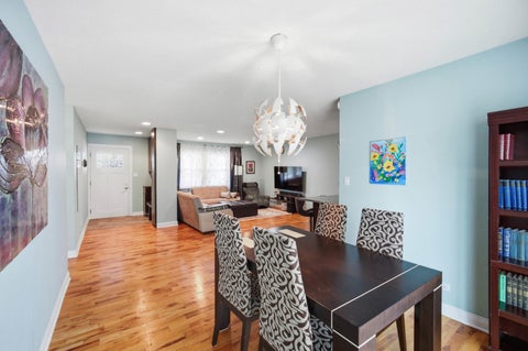 Tiny photo for 17 Whitehall Court, Buffalo Grove, IL 60089 (MLS # 12726626)
