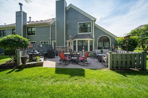 Tiny photo for 2619 BURTON Drive, Westchester, IL 60154 (MLS # 12663119)