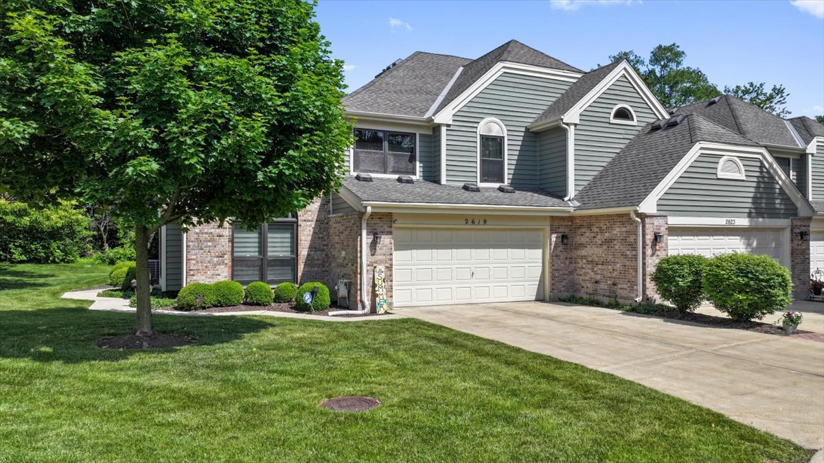 Photo 1 of 40 — 2619 BURTON Drive, Westchester, IL 60154