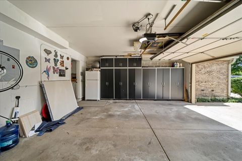 Tiny photo for 2619 BURTON Drive, Westchester, IL 60154 (MLS # 12663119)