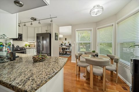 Tiny photo for 2619 BURTON Drive, Westchester, IL 60154 (MLS # 12663119)