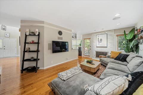 Tiny photo for 2619 BURTON Drive, Westchester, IL 60154 (MLS # 12663119)