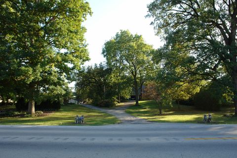 A home in Custer Park