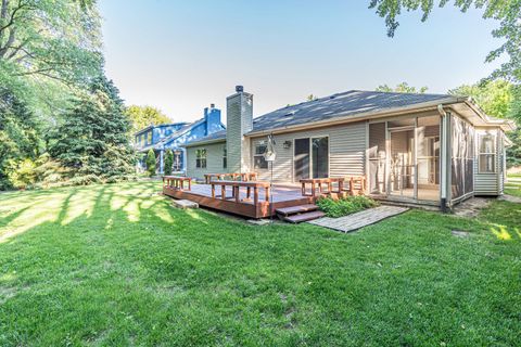 Tiny photo for 4176 Kenwood Avenue, Gurnee, IL 60031 (MLS # 12655775)