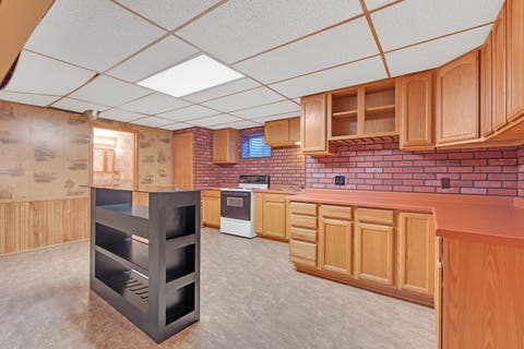 Tiny photo for 4176 Kenwood Avenue, Gurnee, IL 60031 (MLS # 12655775)