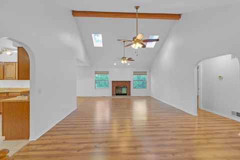 Tiny photo for 4176 Kenwood Avenue, Gurnee, IL 60031 (MLS # 12655775)