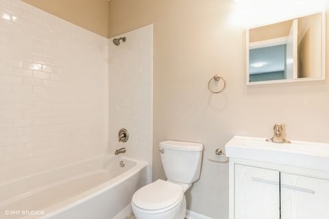 Tiny photo for 1431 W 108th Street #D, Chicago, IL 60643 (MLS # 12503844)