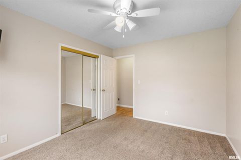 Tiny photo for 1008 OAKWOOD Lane, Marion, IL 62959 (MLS # EB460607)