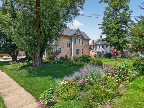 Tiny photo for 300 E Lafayette Street, Ottawa, IL 61350 (MLS # 12711432)