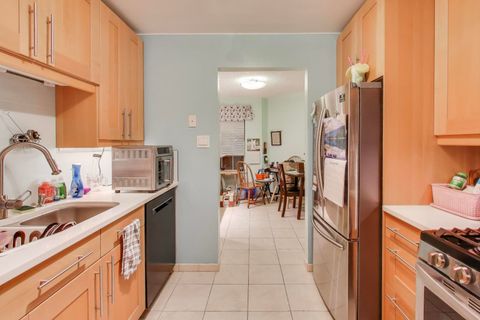 Tiny photo for 456 W Happfield Drive #9CL, Arlington Heights, IL 60004 (MLS # 12513327)