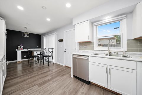 Tiny photo for 213 Prospect Avenue, Wood Dale, IL 60191 (MLS # 12511857)